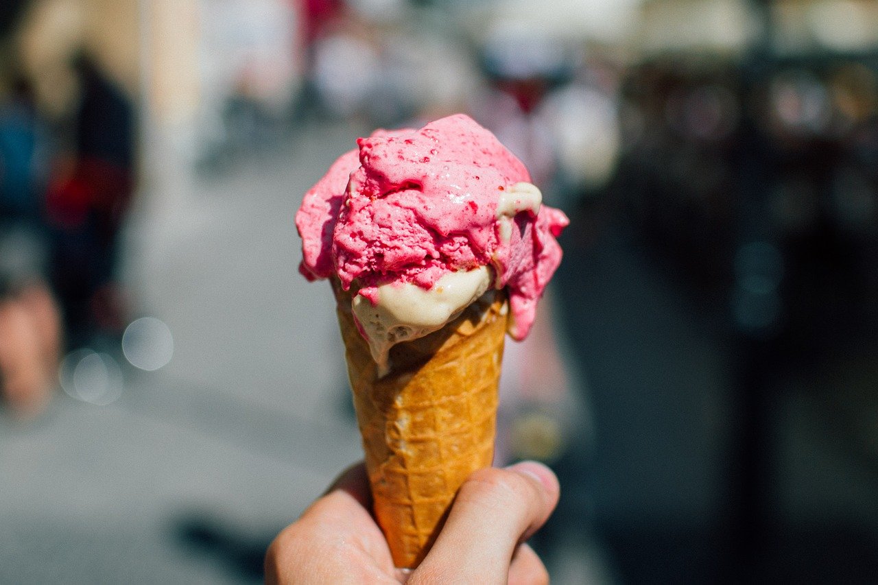 Zomersijsje - IJsje in de hand